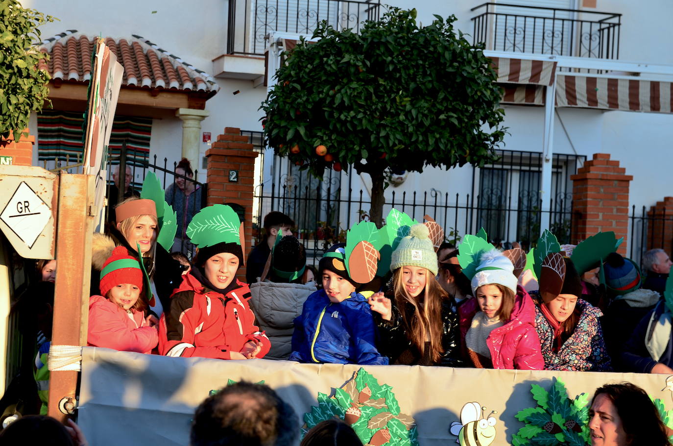 Reivindicación de los arbolitos, en las carrozas de Operación Encina y el Aula Ambiental.
