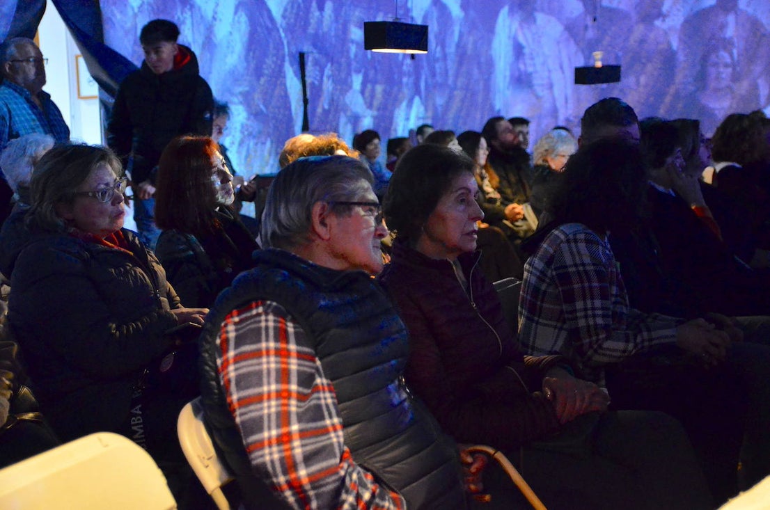 El Centro del Vino y Flamenco, en Huerta Cercada, acogió el acto de homenaje a ‘Huétor Vega Gráfico’.