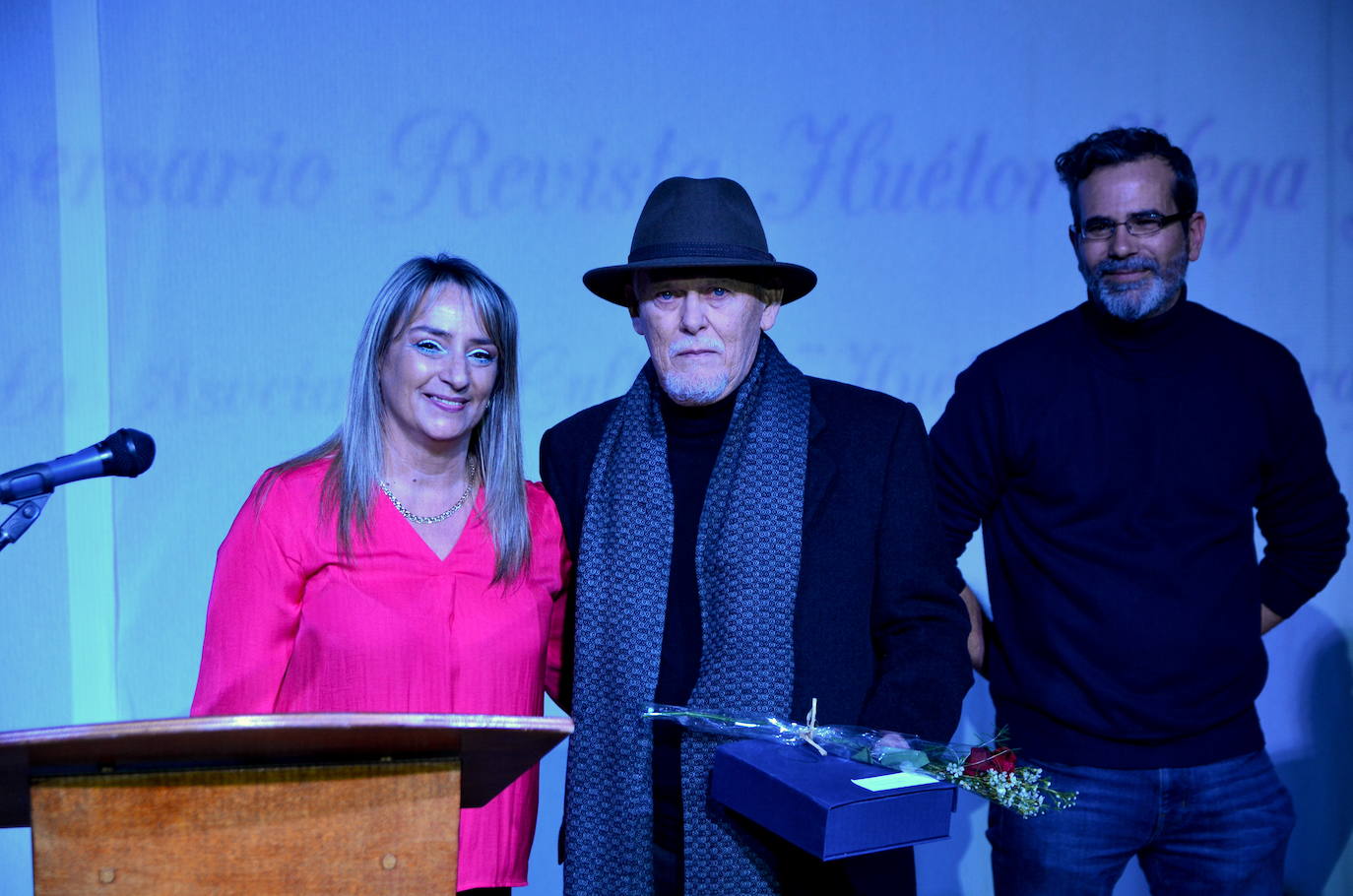 El Centro del Vino y Flamenco, en Huerta Cercada, acogió el acto de homenaje a ‘Huétor Vega Gráfico’.