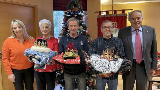 Huétor Vega presenta a los emisarios de los Reyes Magos