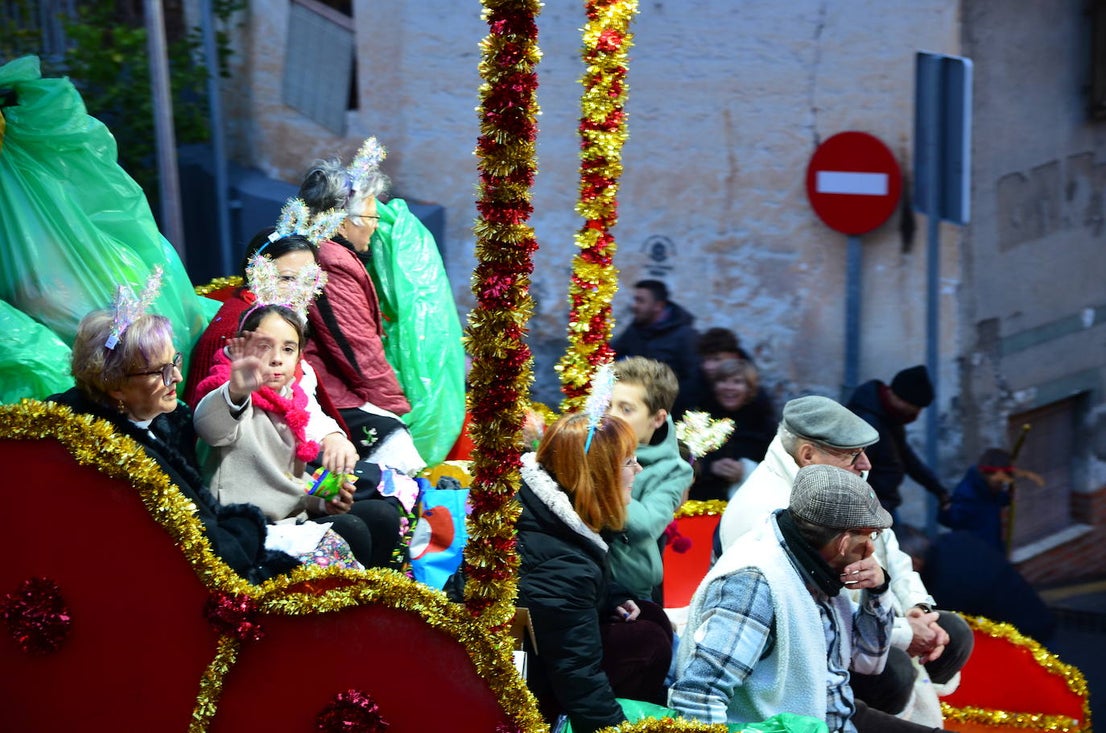 La cabalgata de Huétor Vega supera al frío y la lluvia