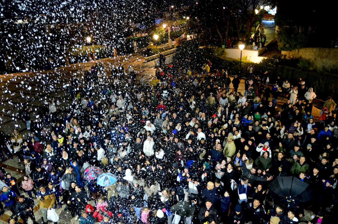 Los Reyes Magos desatan la apoteosis en Huétor Vega
