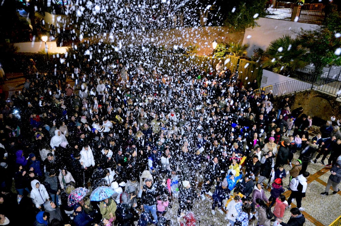 Los Reyes Magos desatan la apoteosis en Huétor Vega