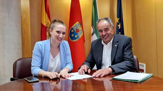 Huétor Vega firma un convenio con Unicef para potenciar los derechos de la infancia