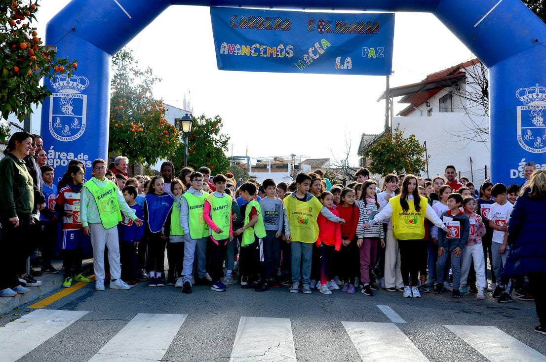 La comunidad educativa de Huétor Vega sueña con la paz