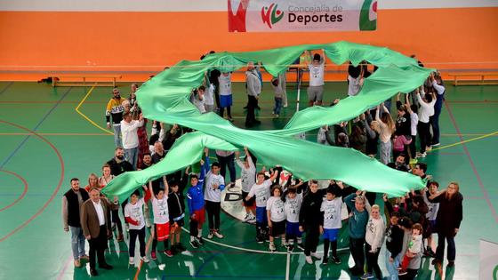 Huétor Vega tira un 'triple' contra el cáncer