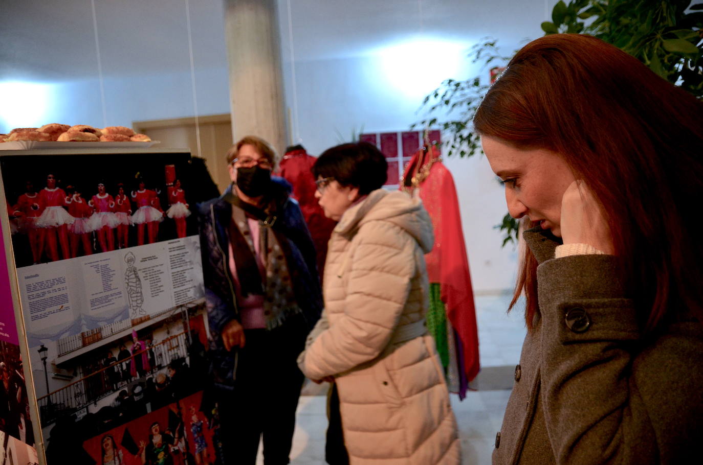 Huétor Vega expone los trajes de su carnaval tradicional