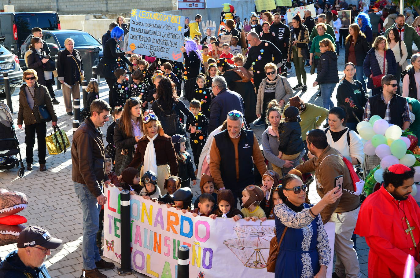 Encuéntrate en el pasacalles del carnaval de Huétor Vega