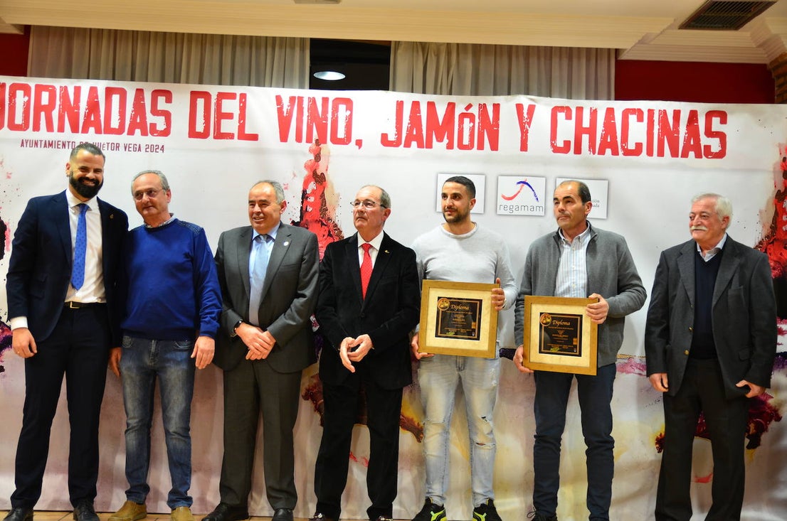 Entrega de premios de los certámenes de vinos en Huétor Vega