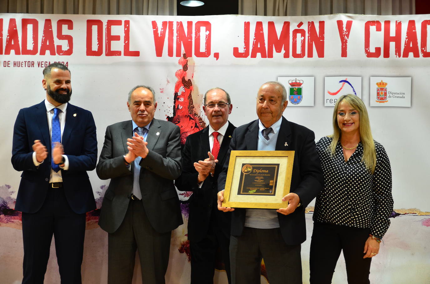 Entrega de premios de los certámenes de vinos en Huétor Vega