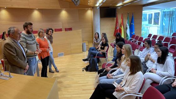 Huétor Vega recibe la visita de un instituto belga