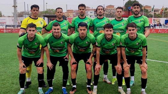 El Torre del Mar aleja al Huétor Vega en la clasificación