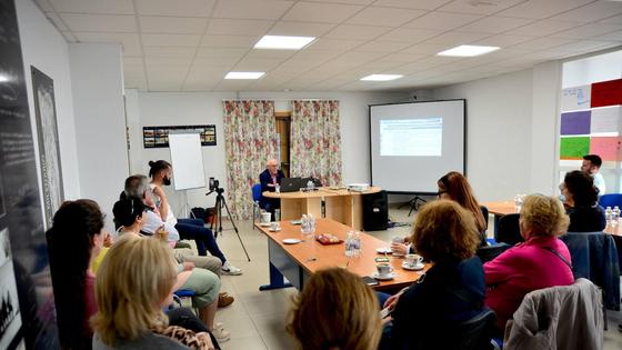La Escuela de Familias de Huétor Vega ofrece lecciones magistrales