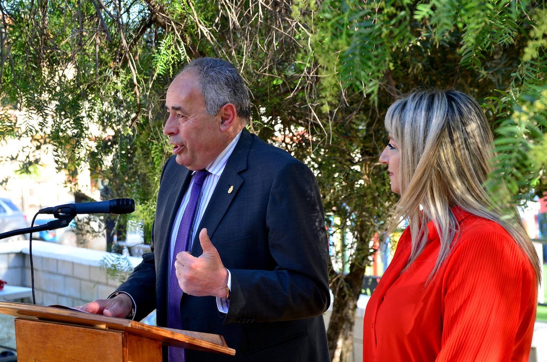 Huétor Vega rinde homenaje a Carmen Vargas, una mujer pionera en su tiempo