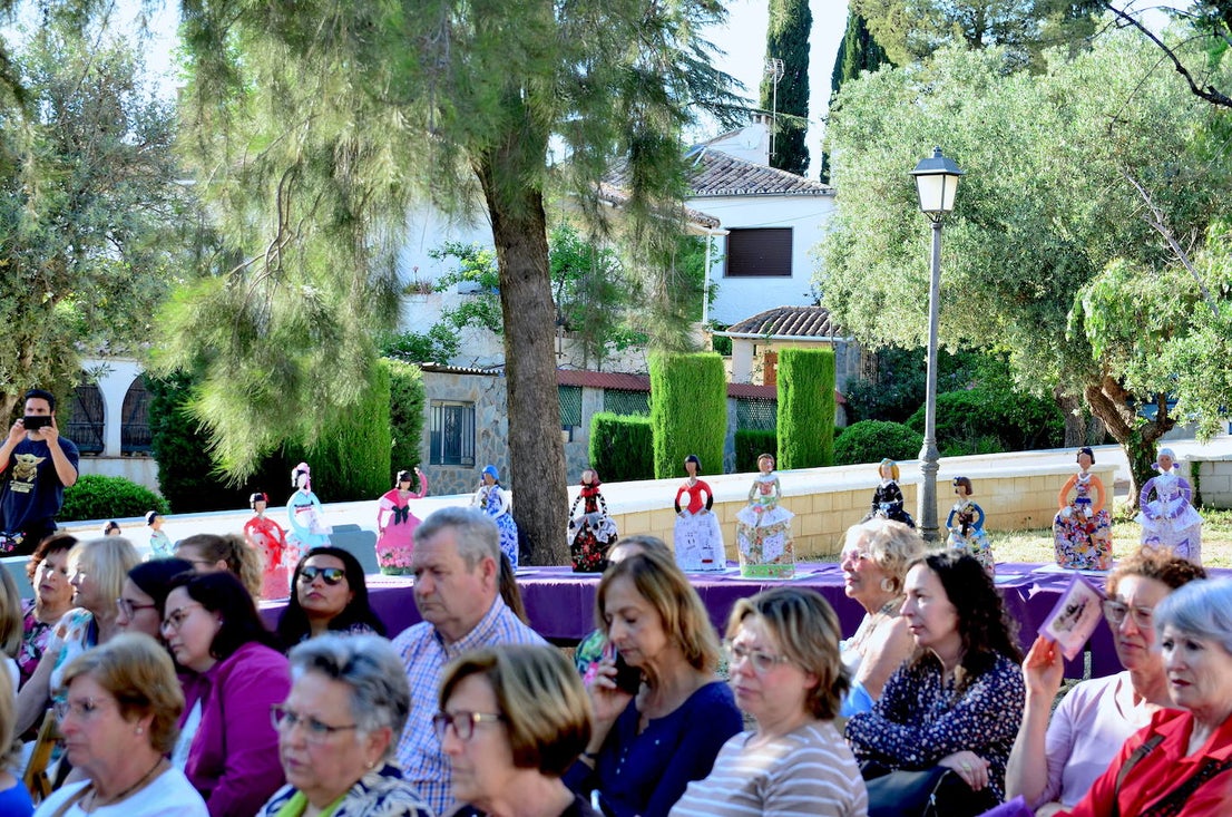 Huétor Vega rinde homenaje a Carmen Vargas, una mujer pionera en su tiempo