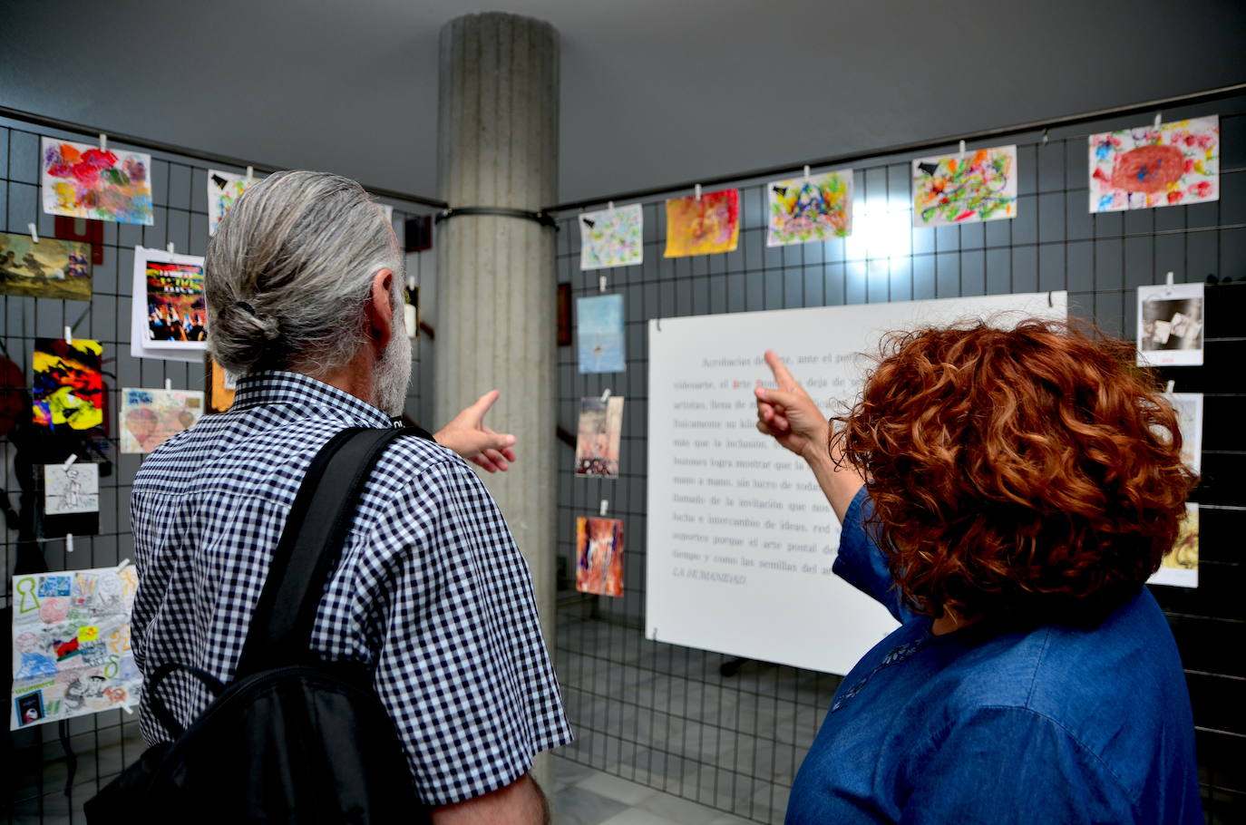 El arte postal grita por la paz en Huétor Vega