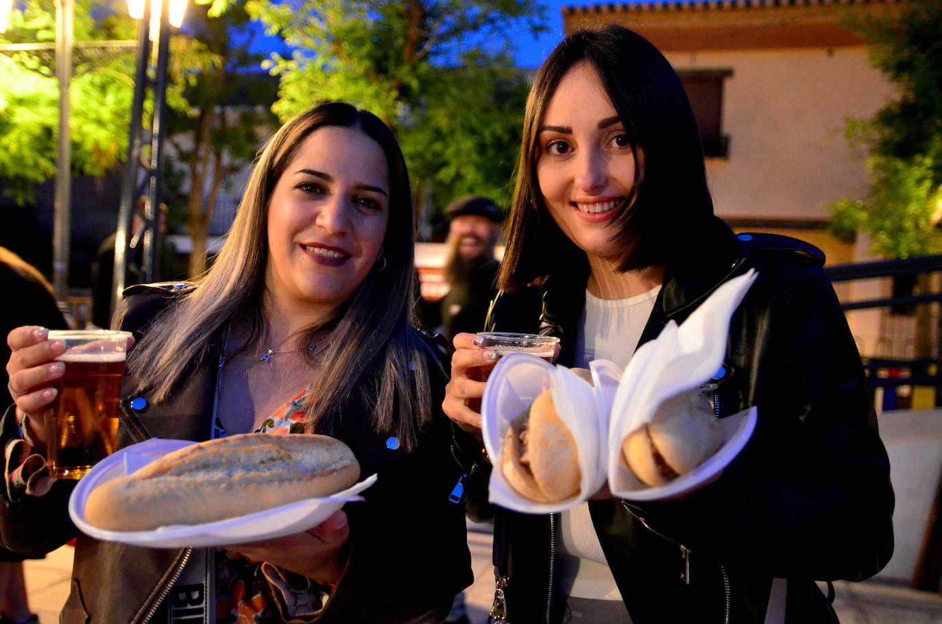 El ambiente de cruces inunda Huétor Vega