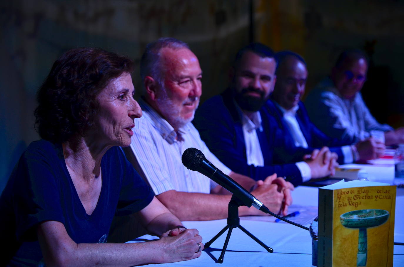 Presentación del libro 'Bautismos de la iglesia de Huétor Vega 1600-1920'