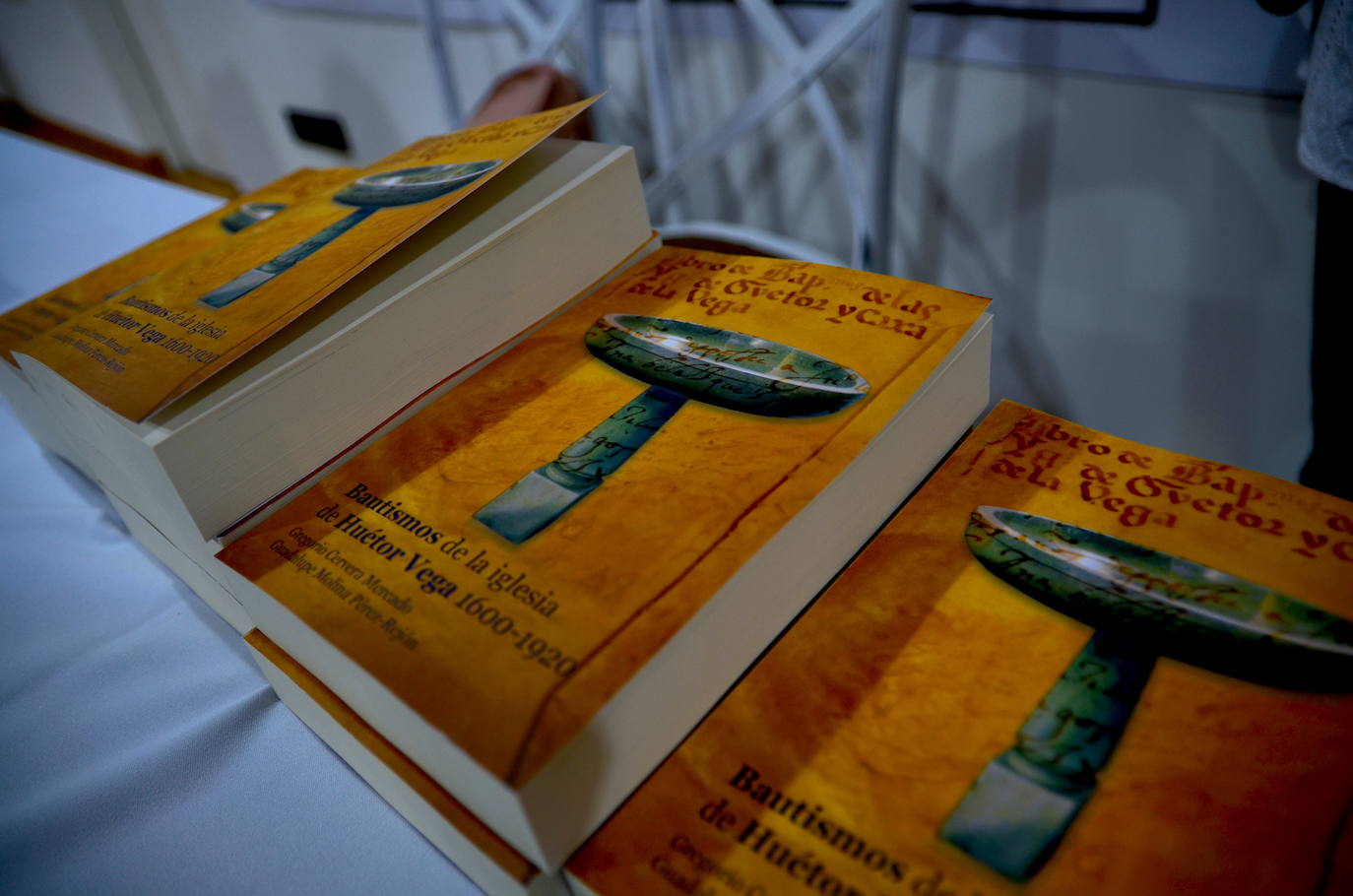 Presentación del libro 'Bautismos de la iglesia de Huétor Vega 1600-1920'