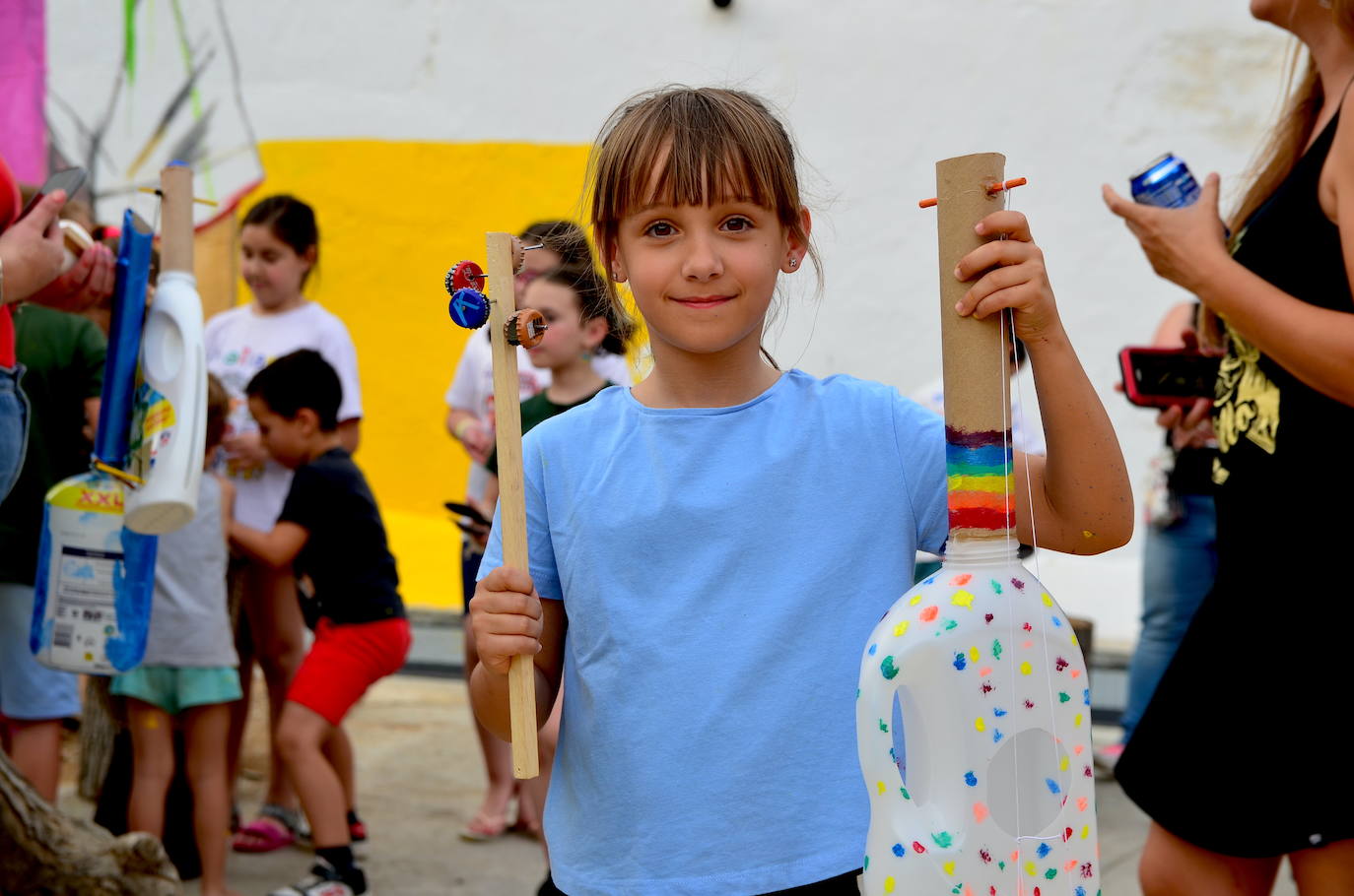Un mural en Huétor Vega recuerda la importancia de «sembrar el futuro»