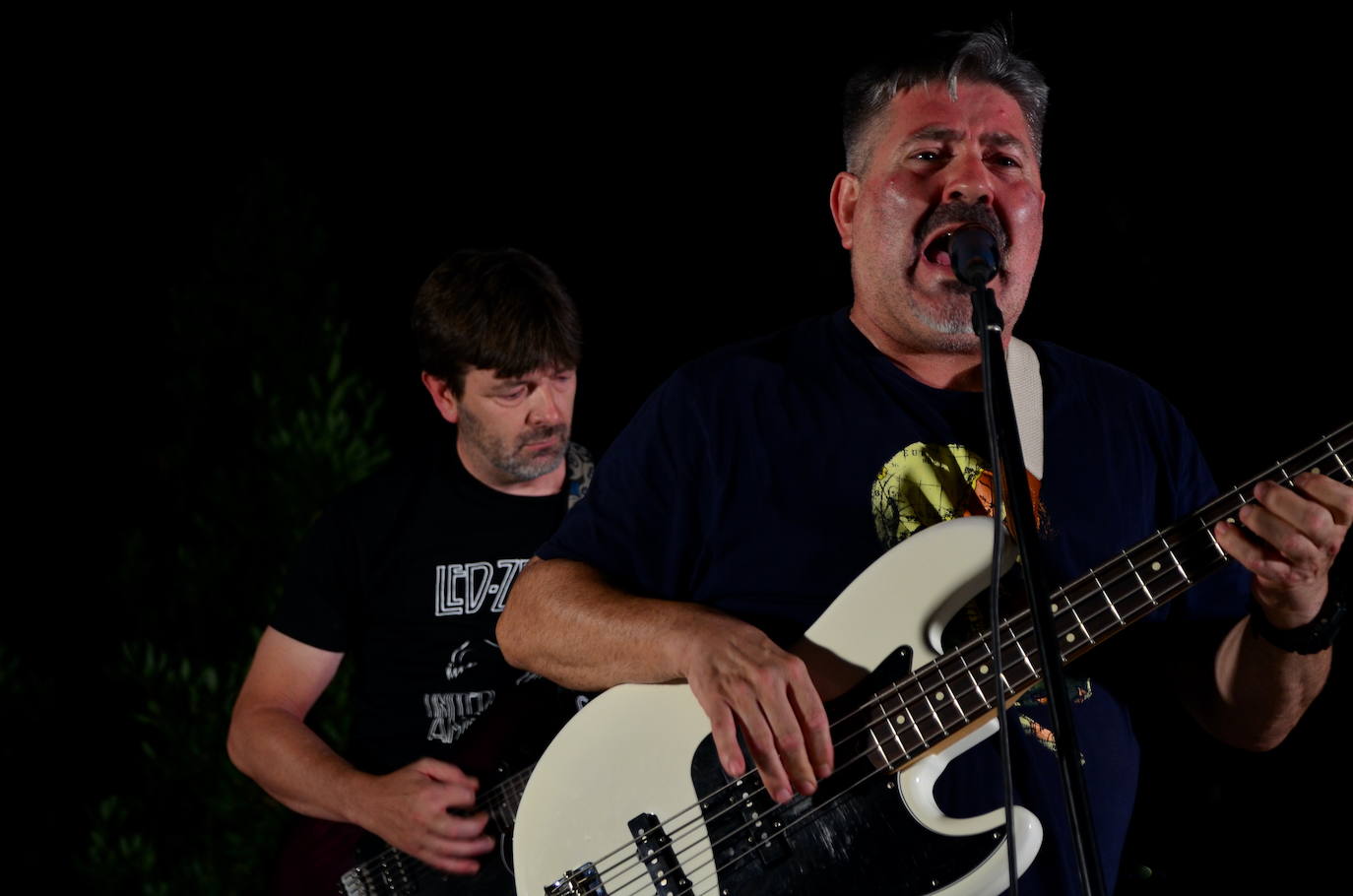 Huétor Vega abre el micro y el escenario se llena de talento