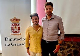 Adrián Molina, con el diputado provincial de Deportes, Eric Escobedo.