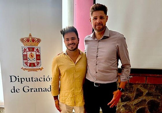 Adrián Molina, con el diputado provincial de Deportes, Eric Escobedo.