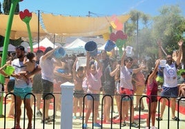 Fiesta del Agua, en la Plaza Abdal Malik.