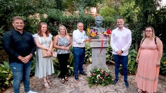 Huétor Vega celebra un acto de memoria histórica por el maestro Pedro Fernández