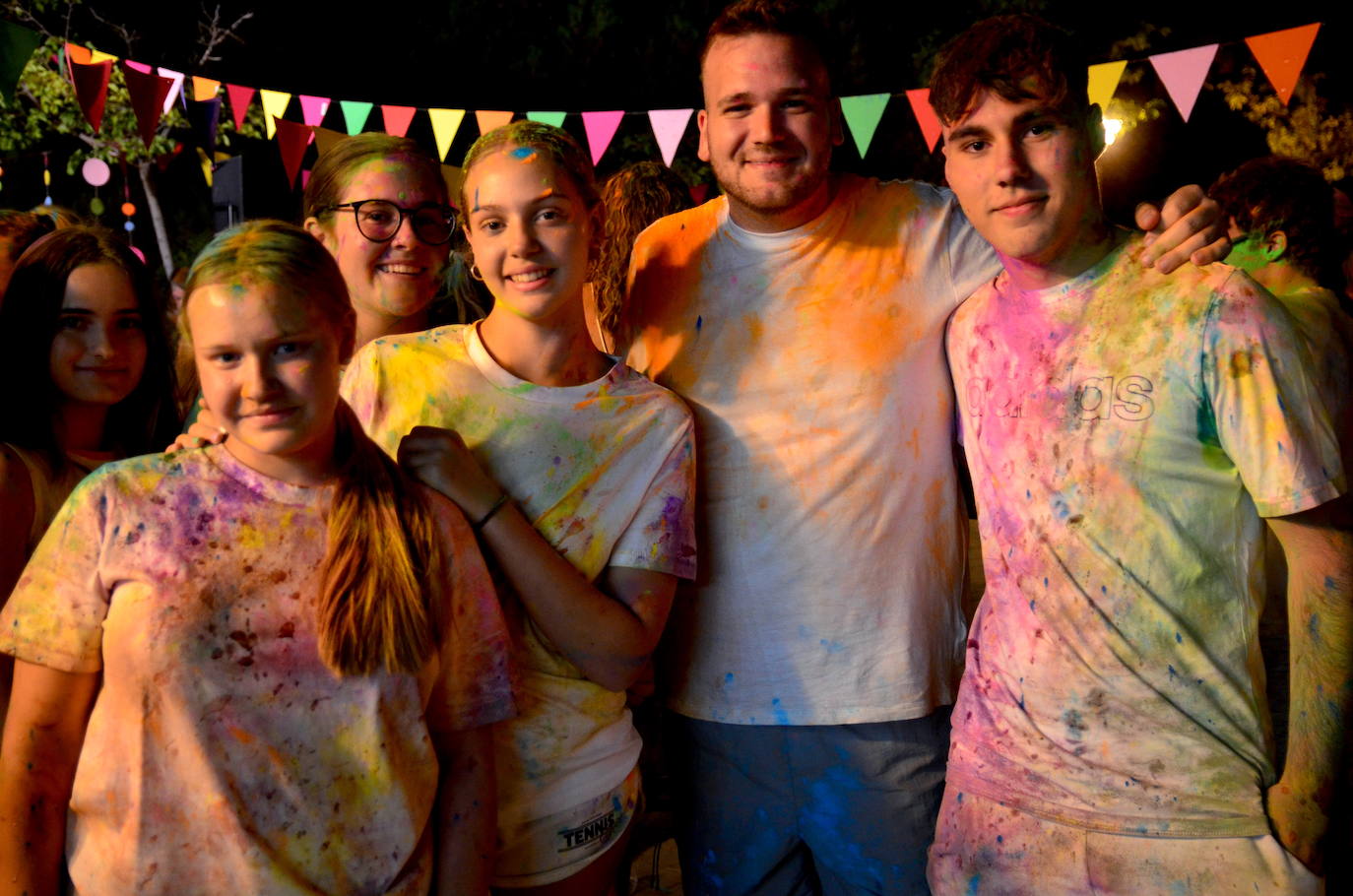 Todo es de color en la Fiesta Holi de Huétor Vega