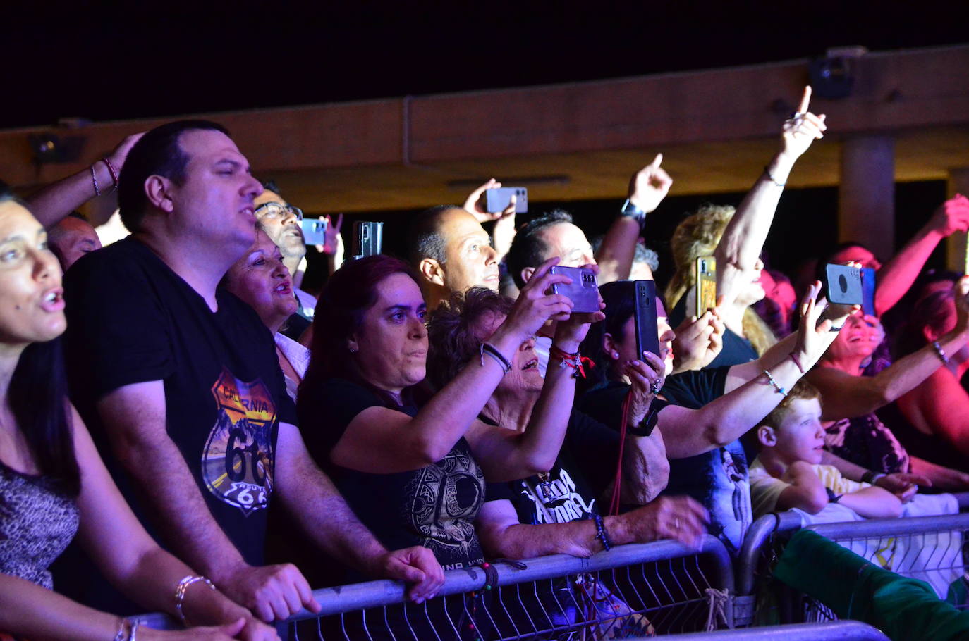 Locura con Medina Azahara en Huétor Vega