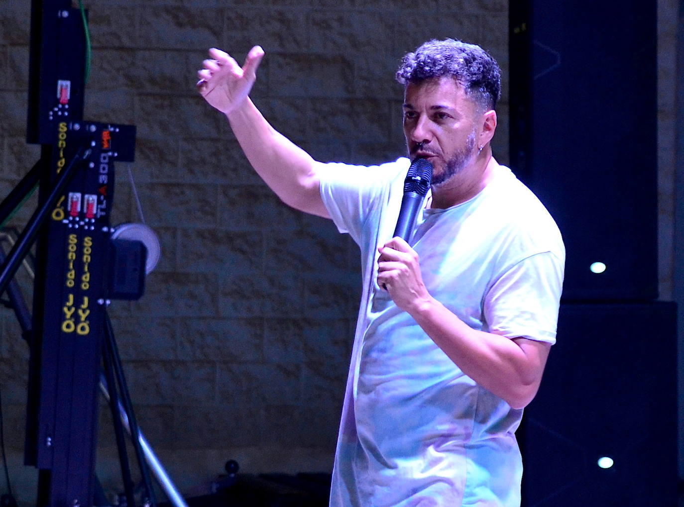 El ferial de Huétor Vega brinda y perrea