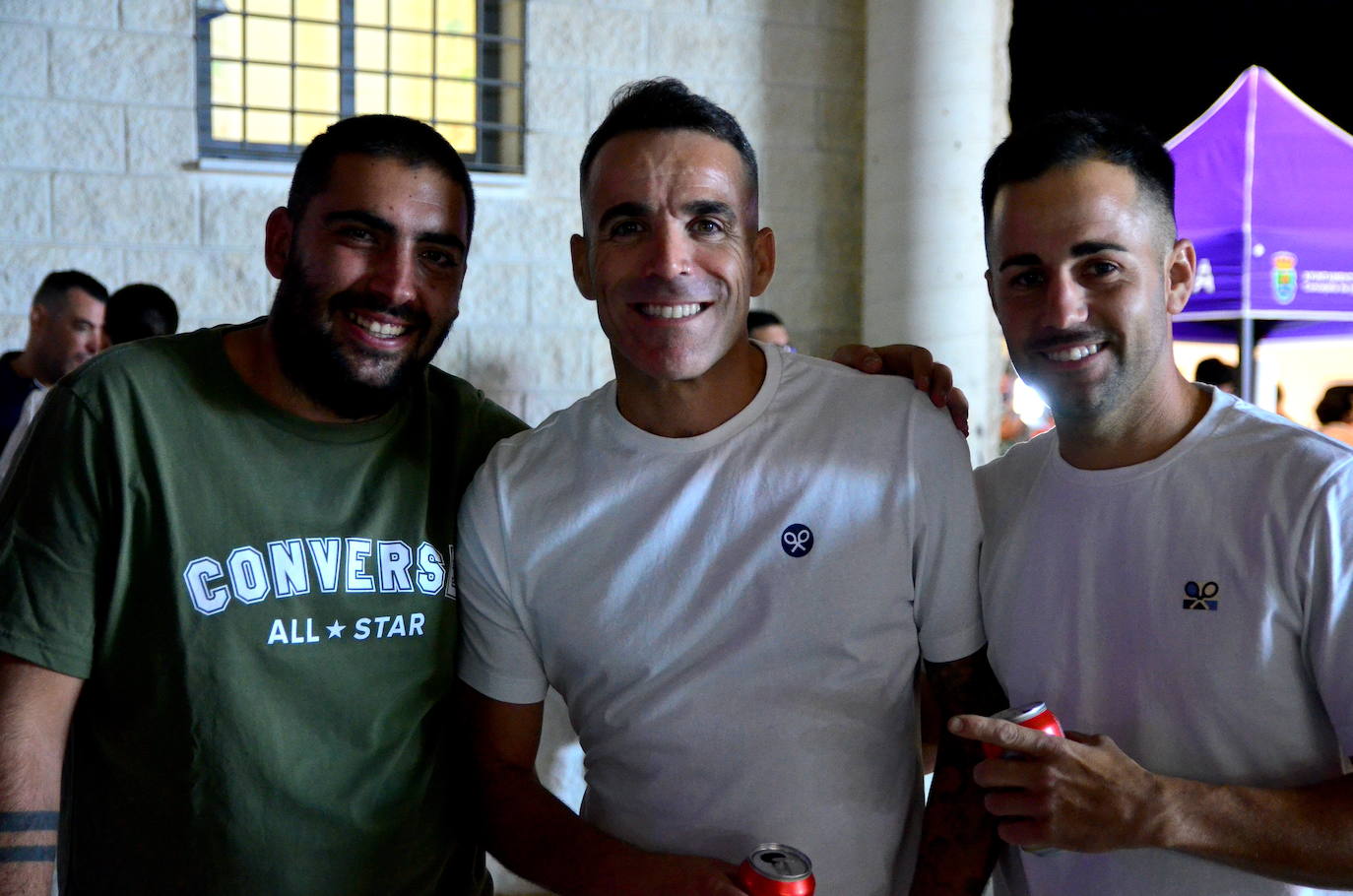 El ferial de Huétor Vega brinda y perrea