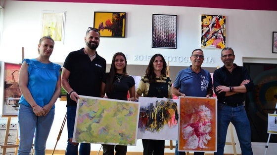 Así ha sido la quinta edición del concurso de pintura rápida abstracta de Huétor Vega