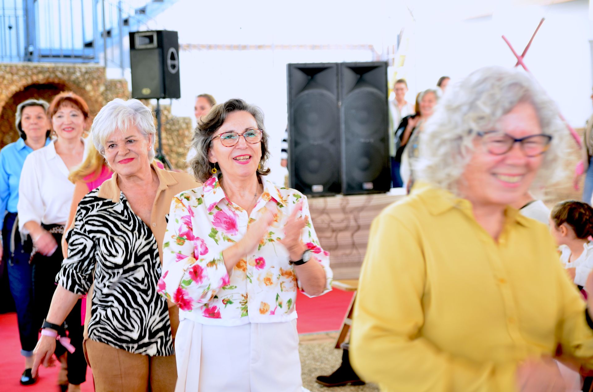 El comercio local de Huétor Vega desfila en su alfombra roja