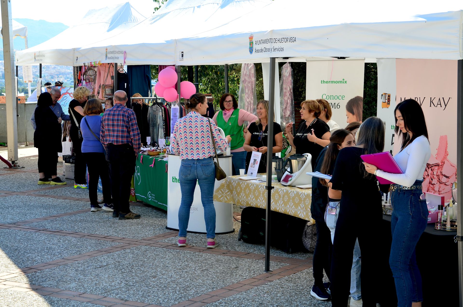 Huétor Vega impulsa el comercio local con su primera Feria de Otoño
