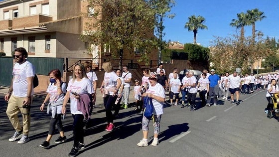 Huétor Vega acoge la marcha contra el cáncer Día de la Rosa