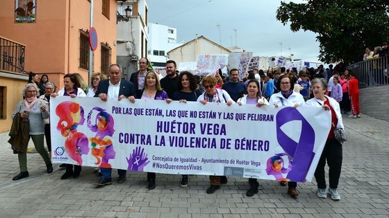 El IES Los Neveros de Huétor Vega clama contra la violencia machista
