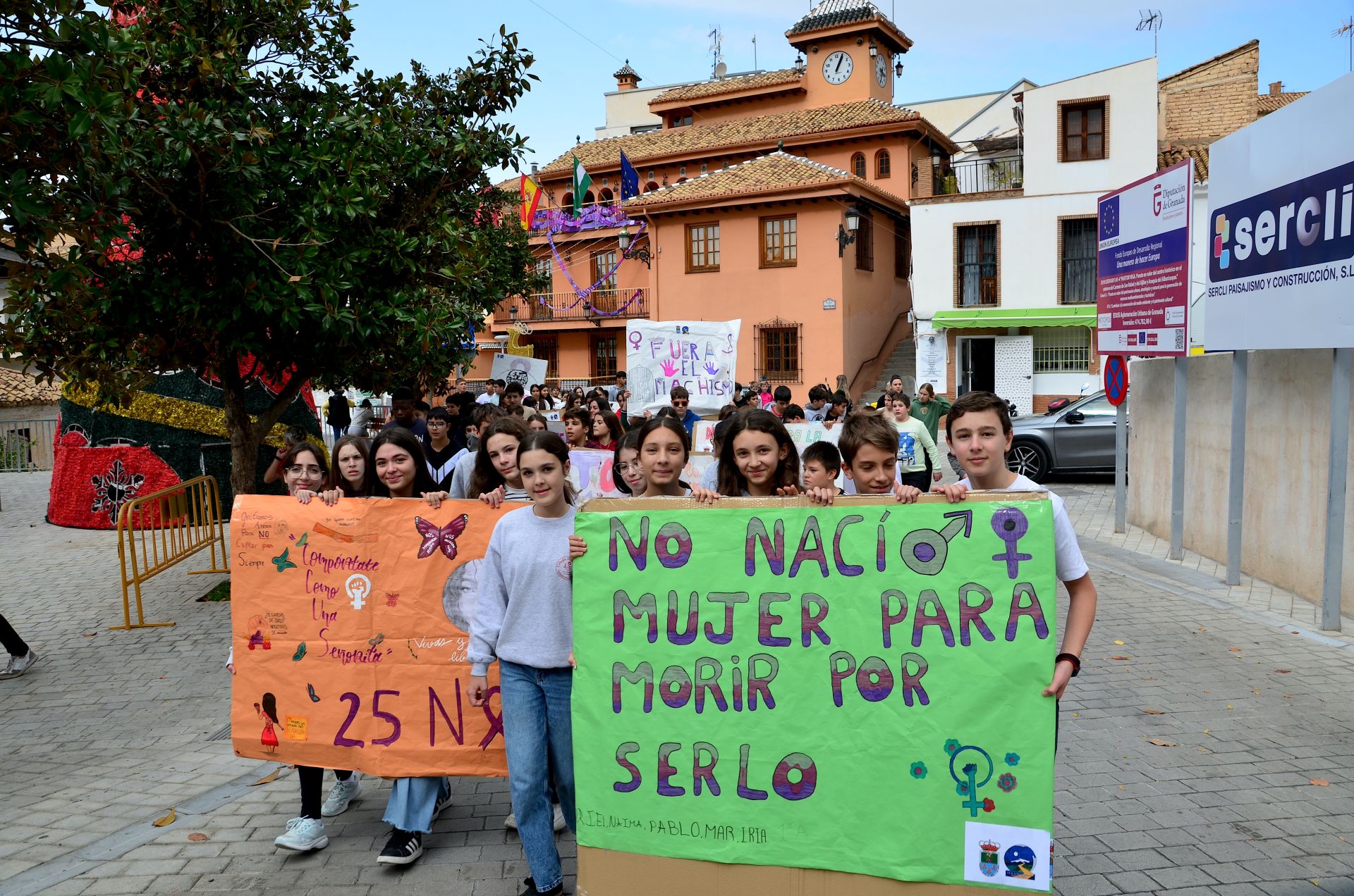 El IES Los Neveros de Huétor Vega clama contra la violencia machista