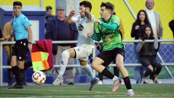 El Huétor Tájar se divierte en el derbi con el Huétor Vega