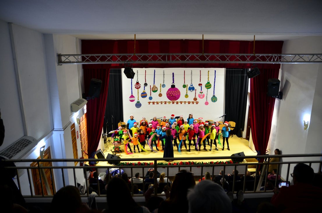La Navidad relumbra en Huétor Vega