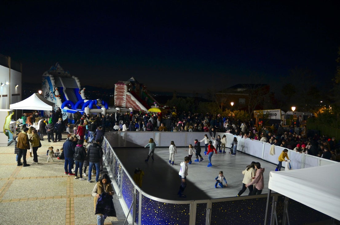 Huétor Vega, una pista de patinaje y la puesta de sol