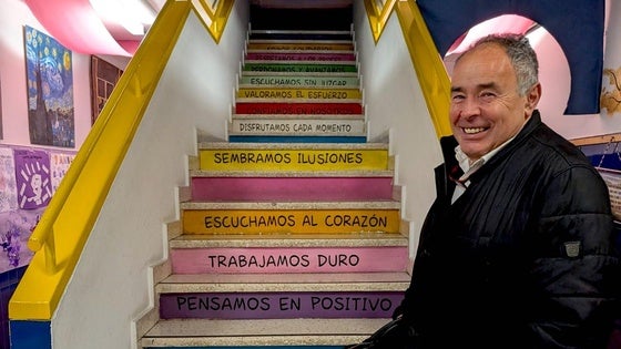 El alcalde de Huétor Vega aborda las demandas de los colegios