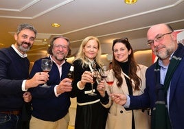 Así es el ambiente en las trigésimas Jornadas del Vino, Jamón y Chacinas de Huétor Vega