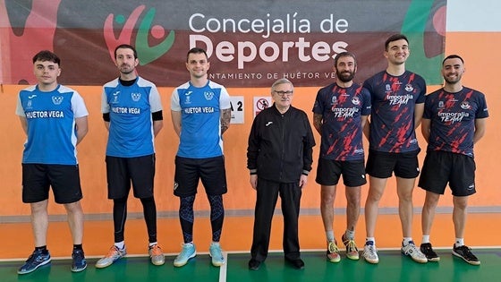 El Huétor Vega arrasa al Alcalá y puja por el ascenso