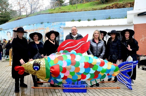 Carnaval: la sardina vuelve a arder en Huétor Vega