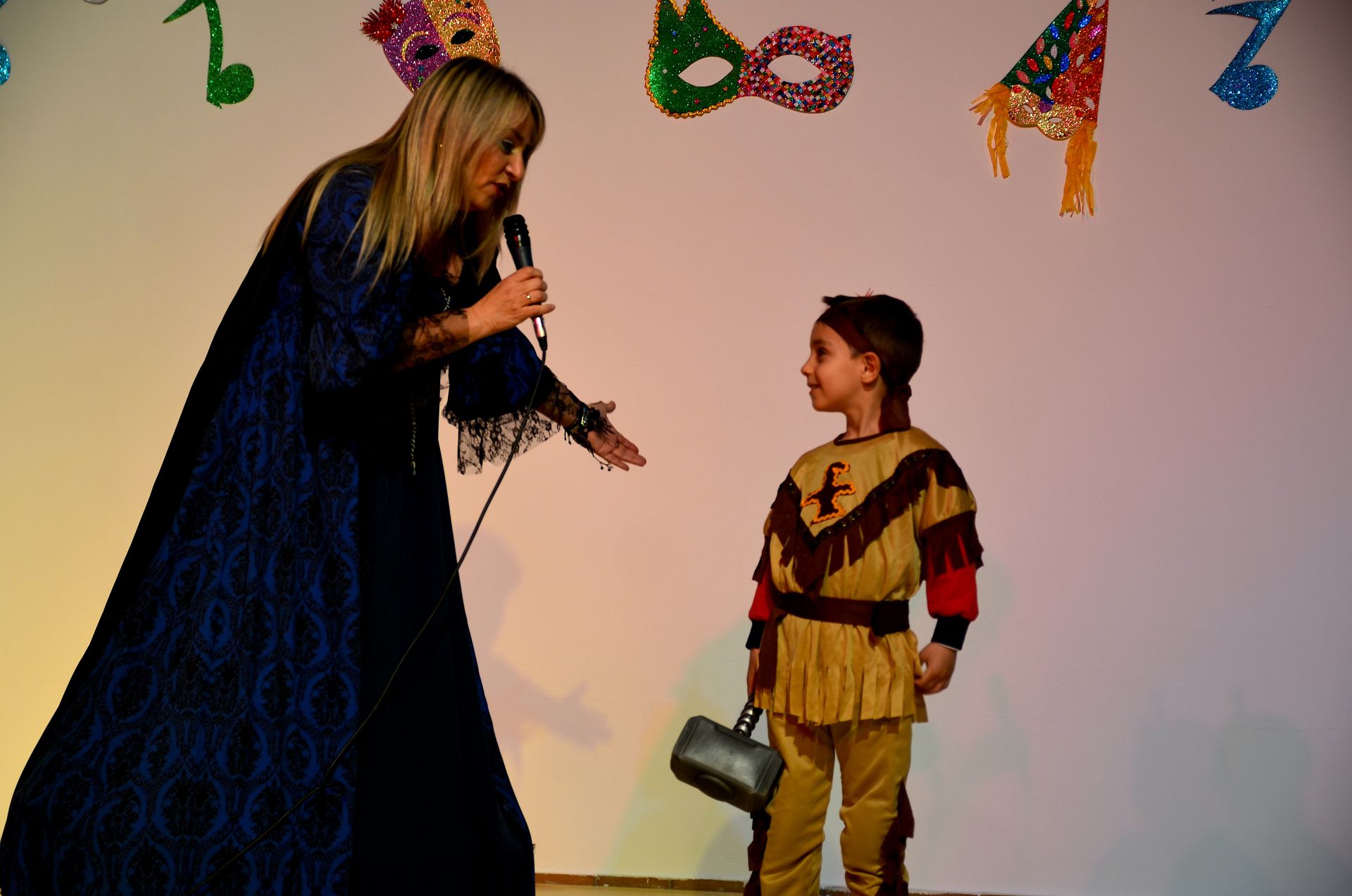 Tarde de disfraces y chirigota en Huétor Vega