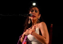 Ana Mochón, dejando huella el verano pasado en el Festival Flamenco de Huétor Vega.