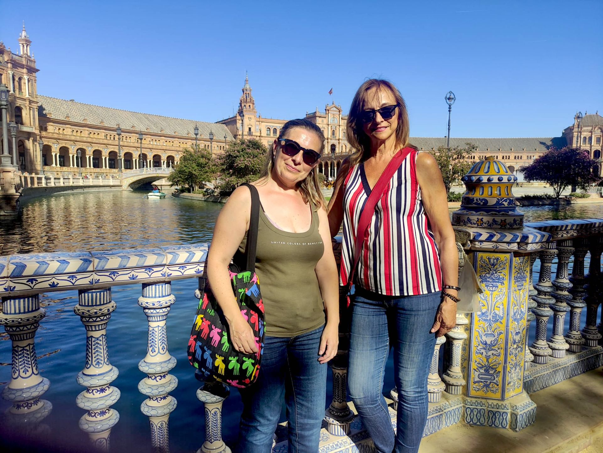 Silvia Ruiz-Dorizzi, con Gracia Fernández en Sevilla en 2022.