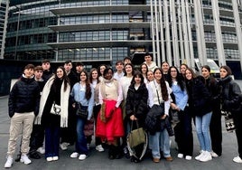 La expedición del IES Los Neveros, en la sede del Parlamento Europeo en Estrasburgo.